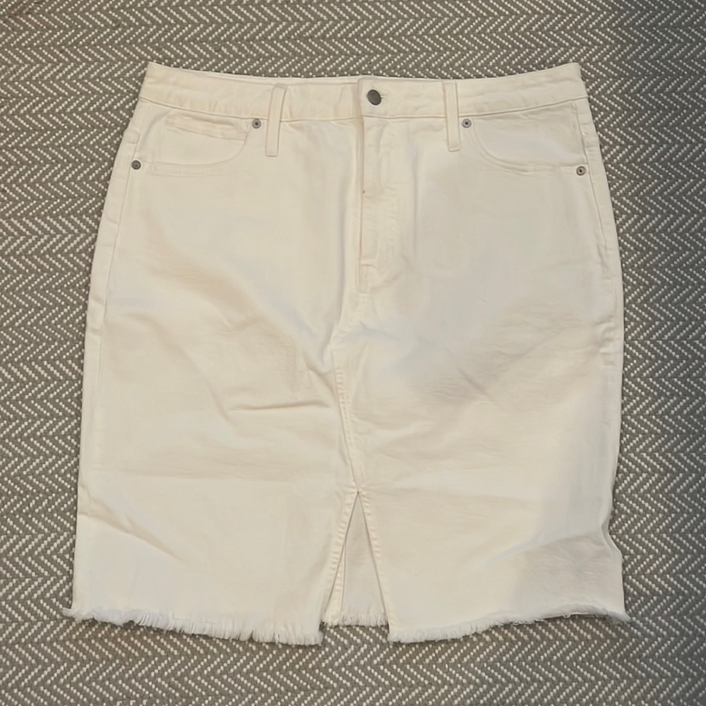 Madewell Stretch Denim Pegged Skirt in Tile White: Cutout Edition